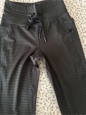 Halara Black and gray Striped Drawstring Active Leggings